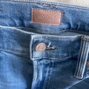 MOTHER The Mid-Rise Rider Skimp Jeans